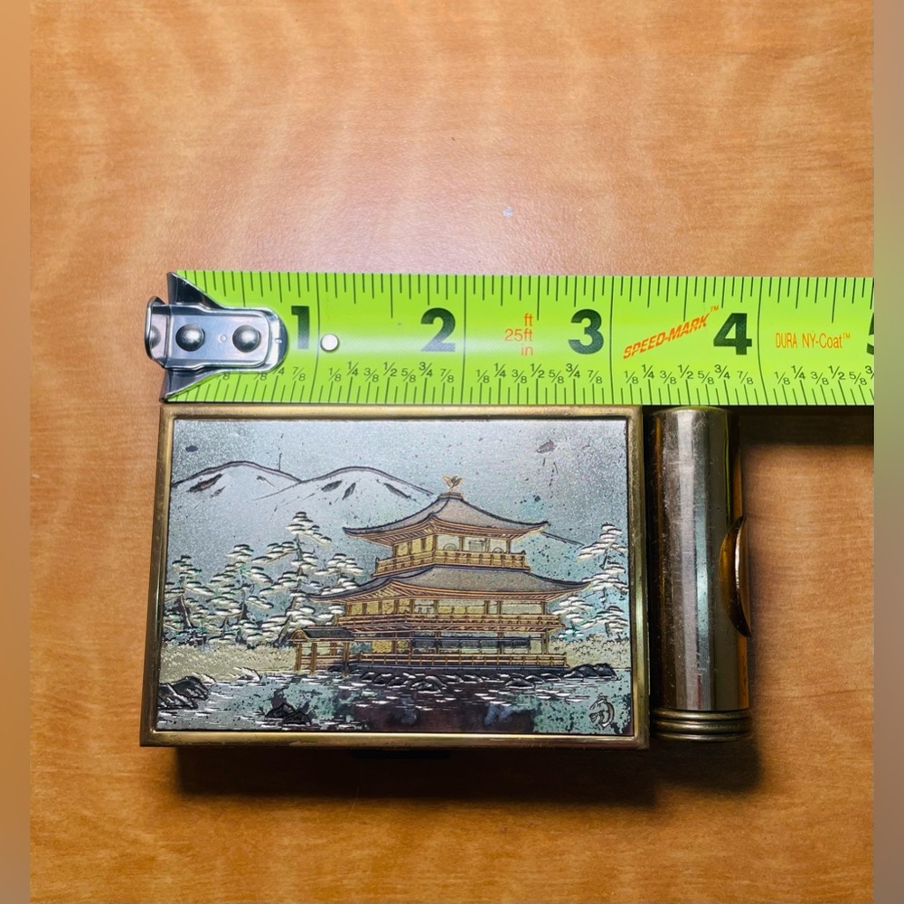 Vintage Japanese musical compact and lipstick holder - Picture 8 of 10